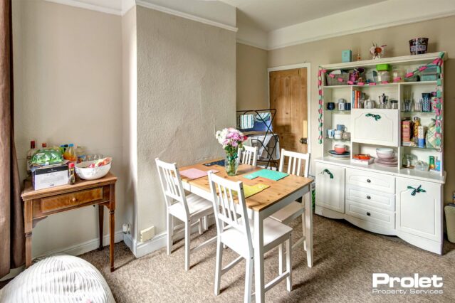 Dining room with dining table and chairs